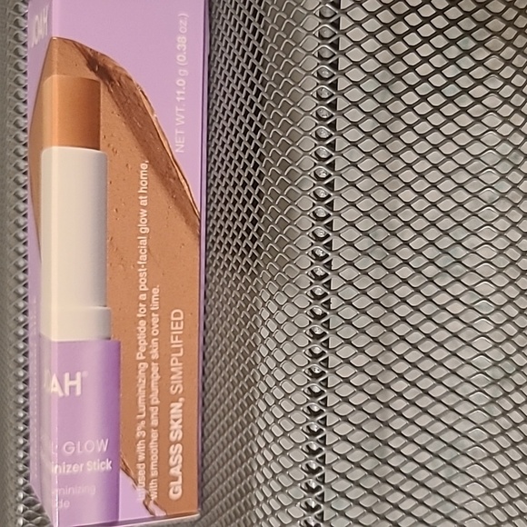 JOAH crystal glow tinted luminizer stick .38 oz/11 g NIB Shade TW010 light tan - Picture 2 of 10